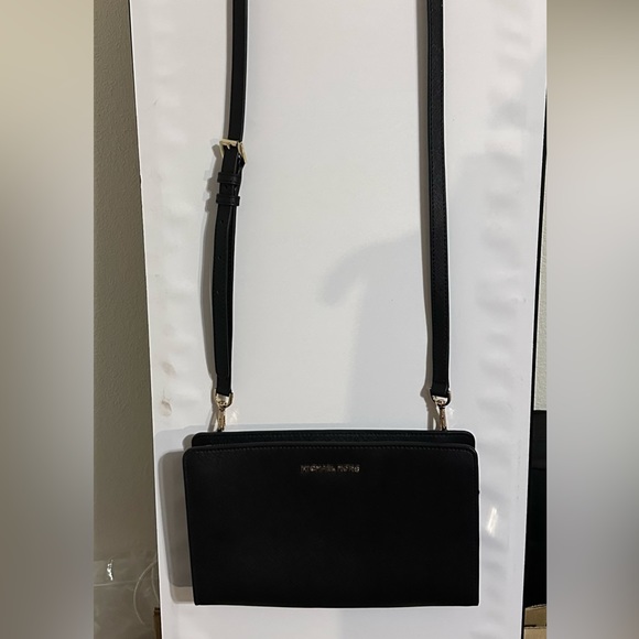 Michael Kors Travel Crossbody Clutch - Picture 4 of 7